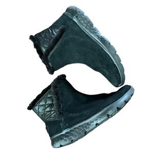 Skechers Womens Cozies Black Suede Winter Ankle Boots Shoes Size 7.5 Qui…